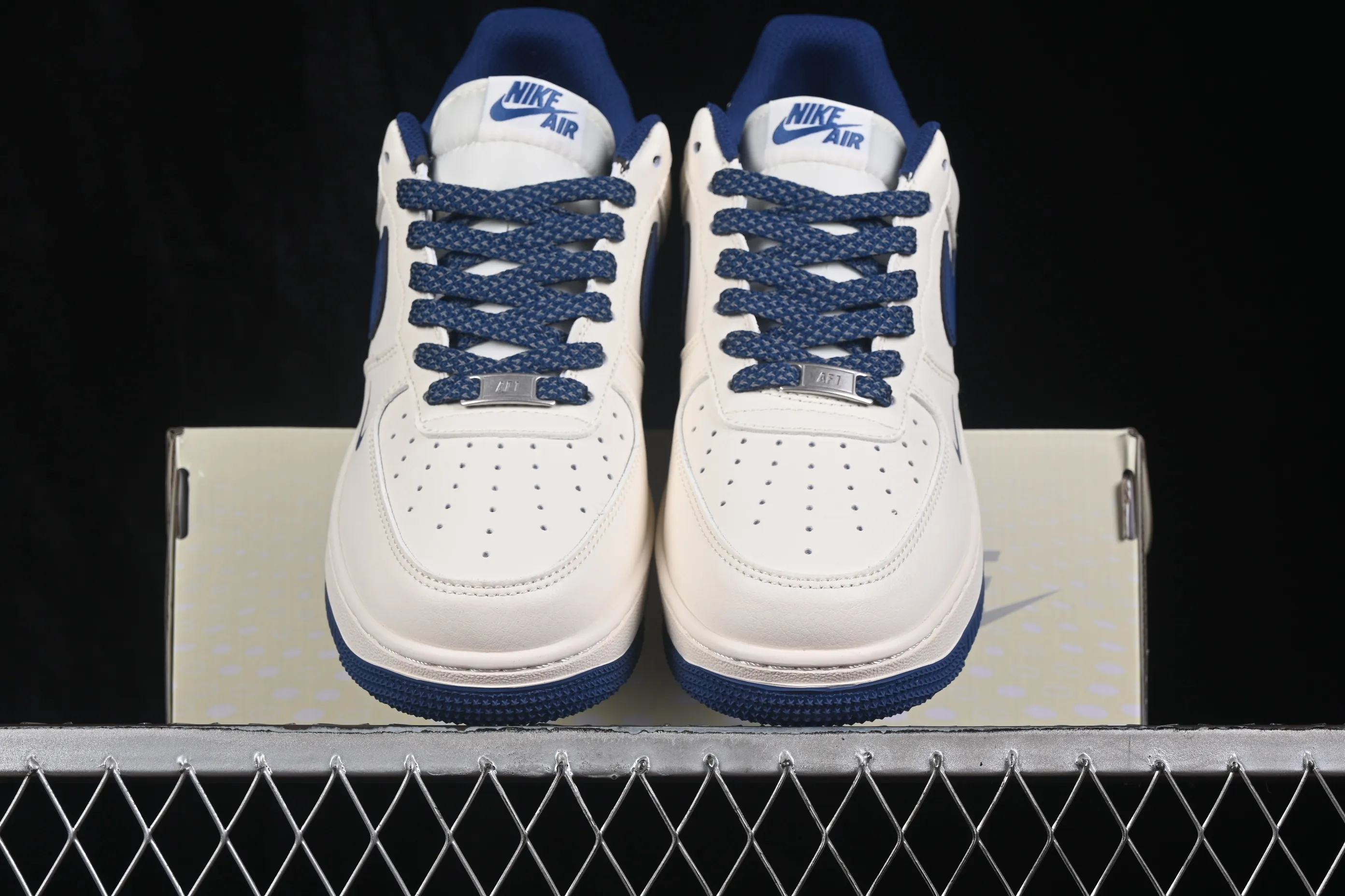 All categories Nk Air Force 1 Air Force series Nk Air Force 1 Low Air Force low-top Nike Air Force 1'07 Low joint model Air Force 1 low-top casual sneakers JP8028-075